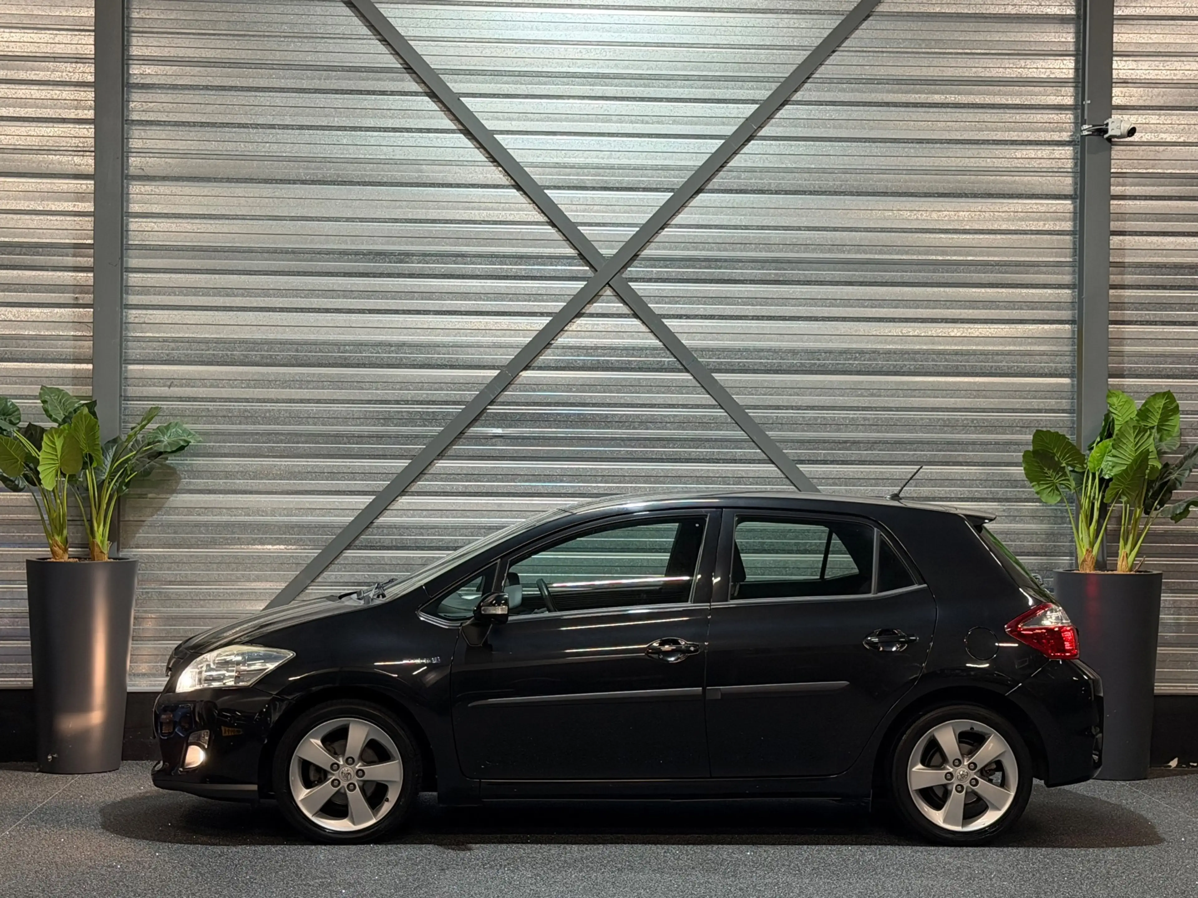 Toyota Auris 1.8 Full Hybrid Dynamic Business 3E-EIG!/AUT/XENON — photo 18