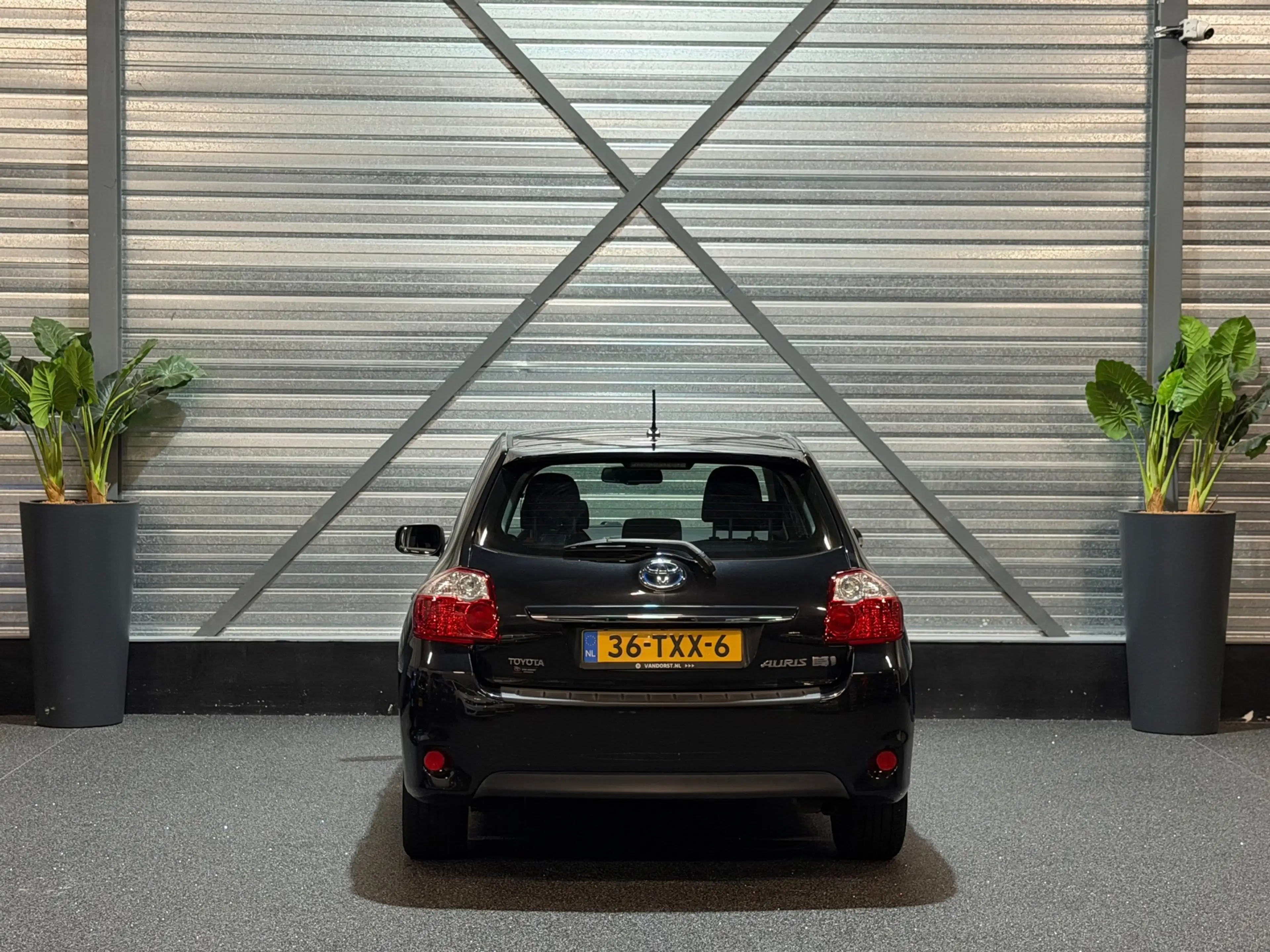 Toyota Auris 1.8 Full Hybrid Dynamic Business 3E-EIG!/AUT/XENON — photo 6