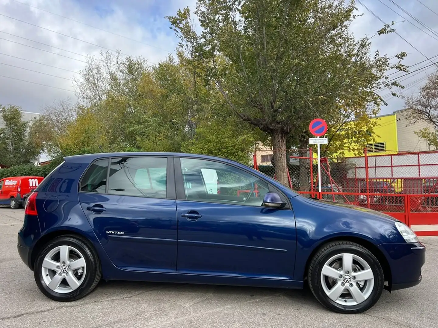 Volkswagen Golf 1.4 Spirit Azul - 2