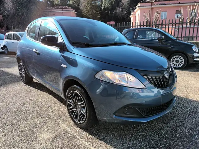 Lancia Ypsilon 1000 HYBRID SILVER 70CV STEREO USB ITALIA