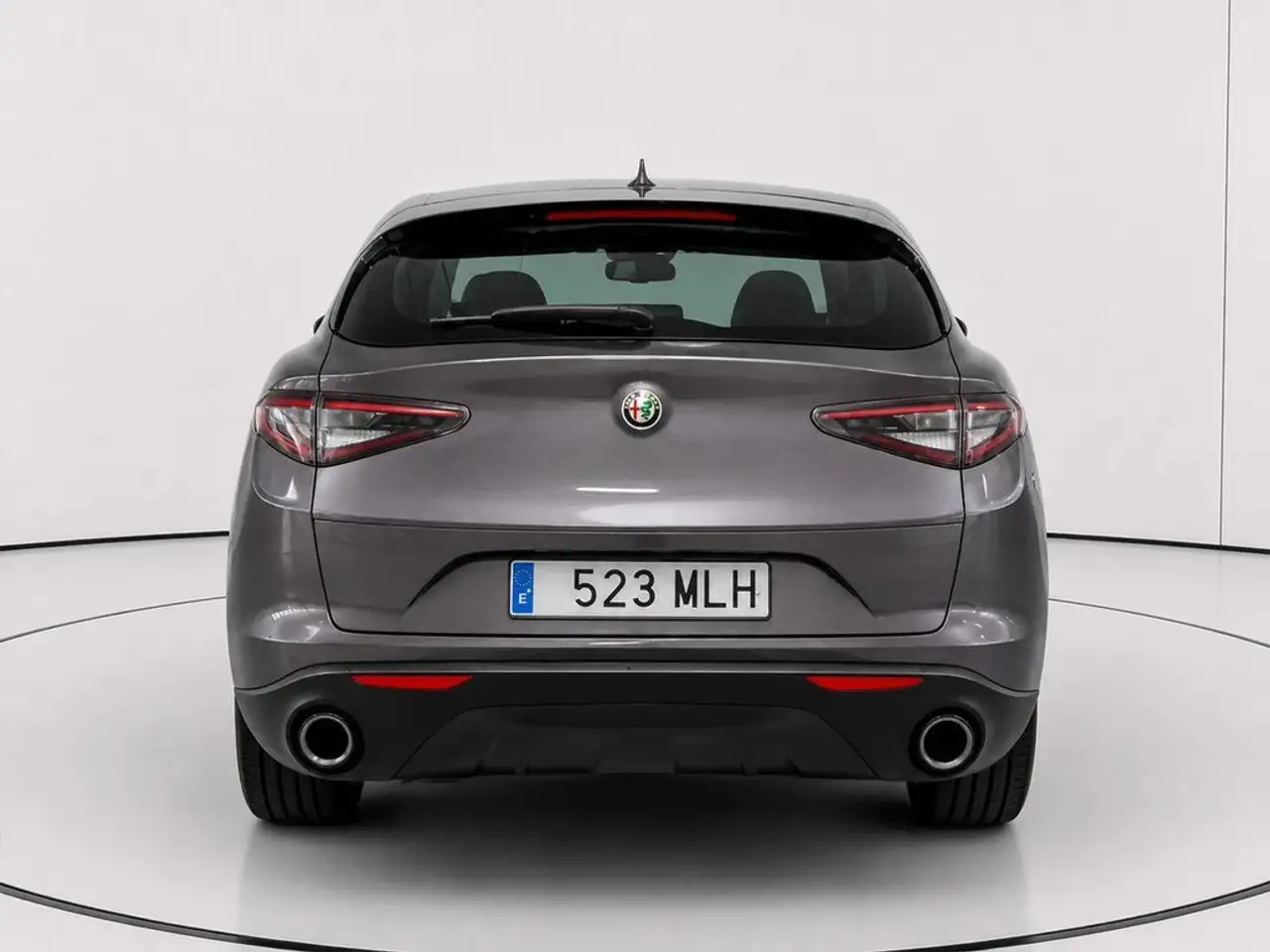 Alfa Romeo Stelvio 2023