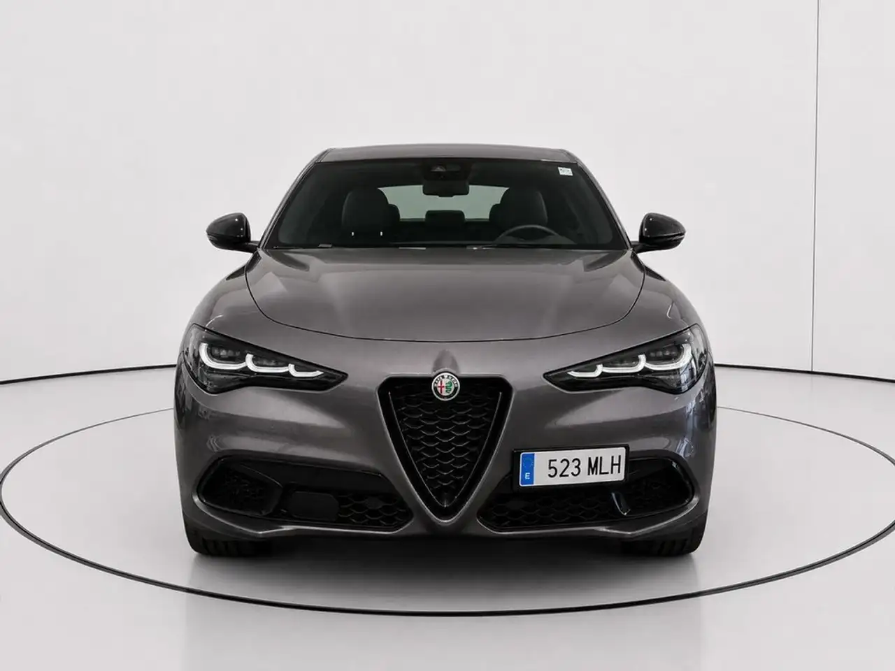 Alfa Romeo Stelvio 2023 — фото 7