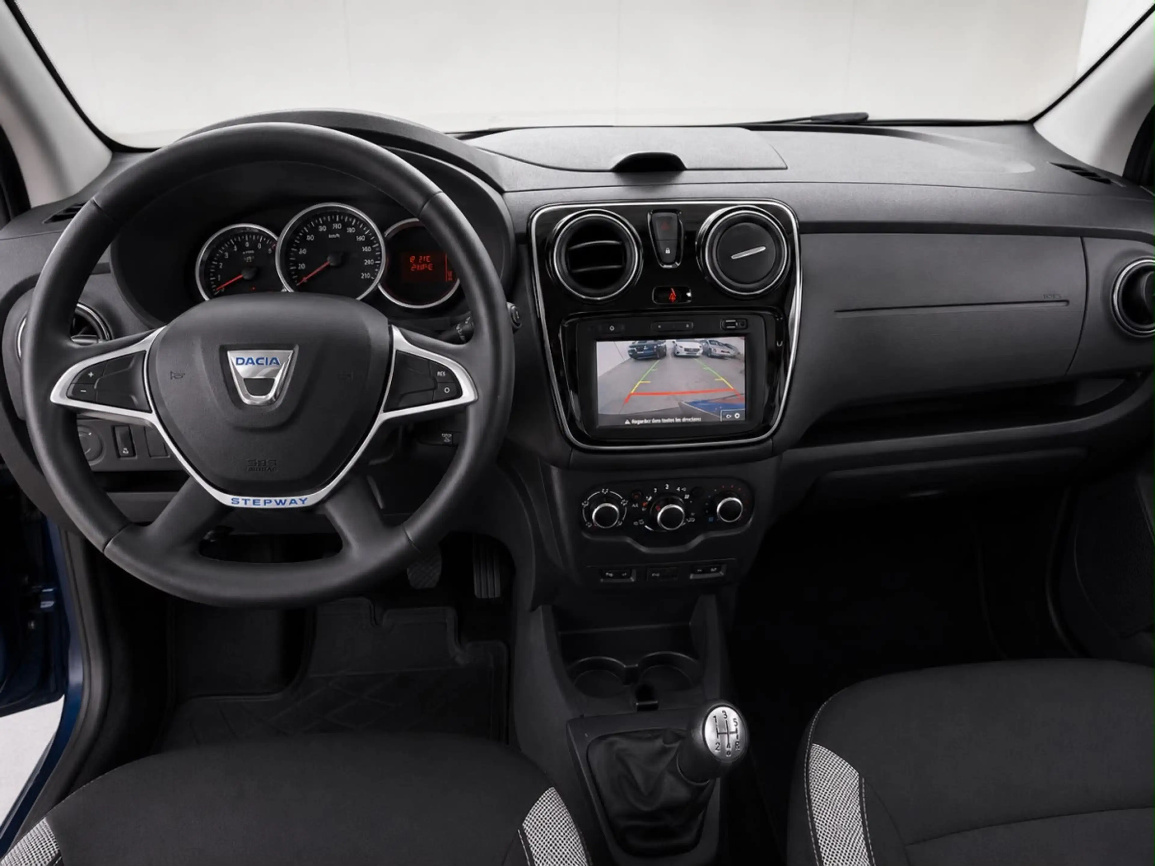 Dacia Lodgy 1.5 dCi 90 Stepway 7Places camera navi — photo 6