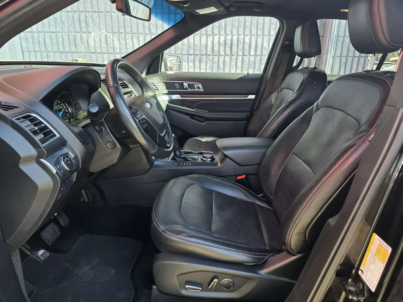 Ford Explorer fotografie Ford Explorer