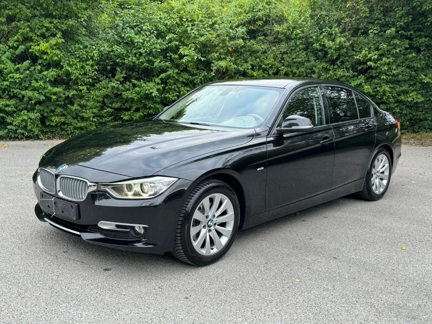 BMW 320 d Sport Line  3er F30 Sport-Line Automatik Чорний - 1