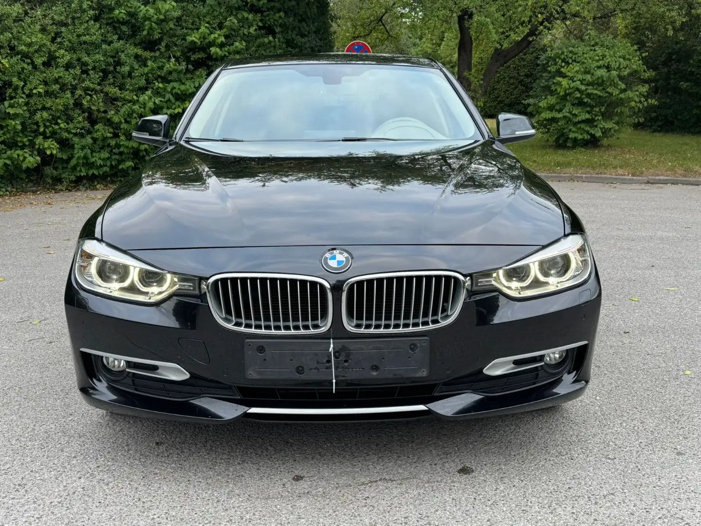 BMW 320 d Sport Line  3er F30 Sport-Line Automatik Чорний - 2