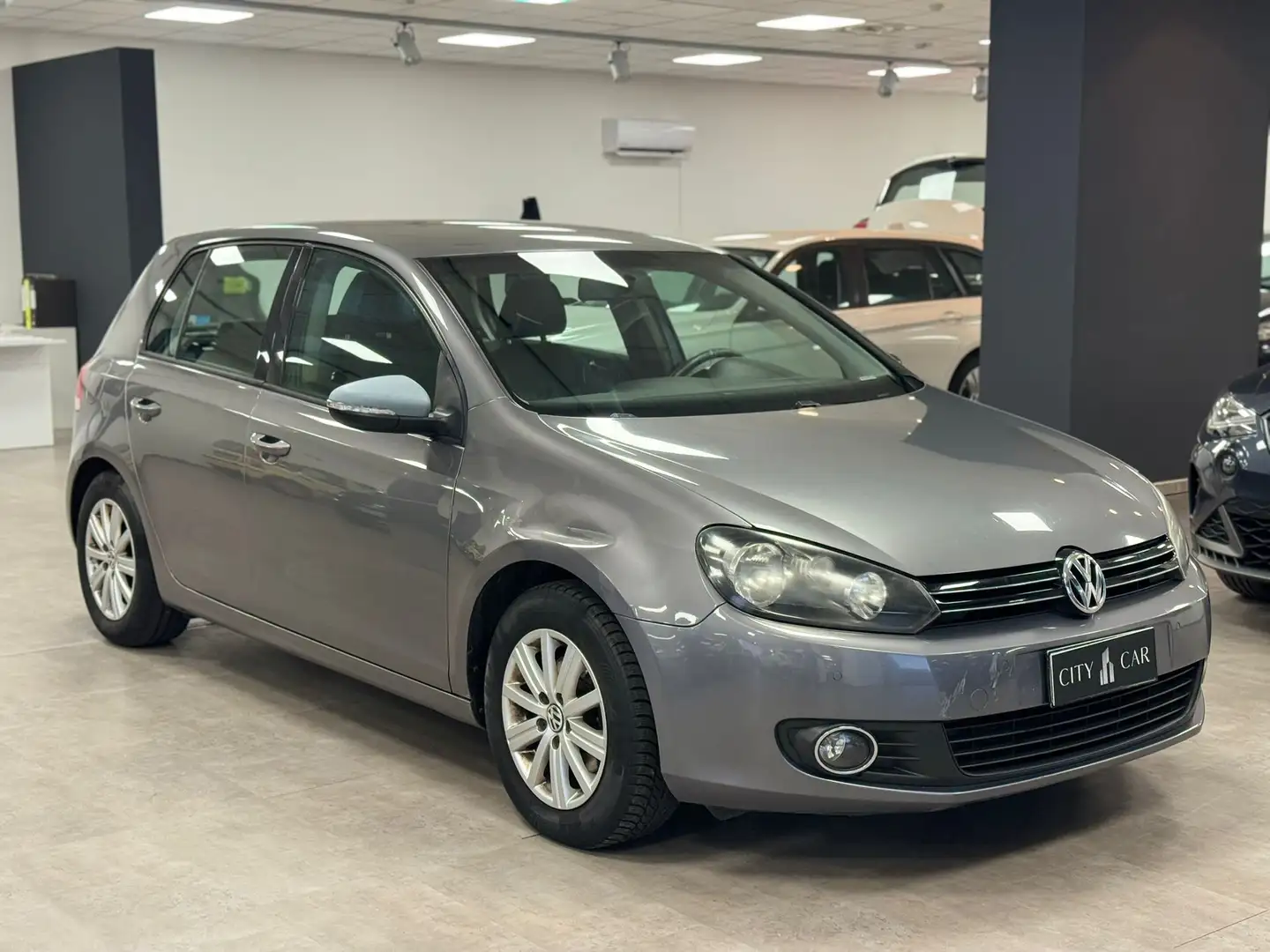 Volkswagen Golf VI 5p 1.6 Highline bi-fuel Grigio - 1