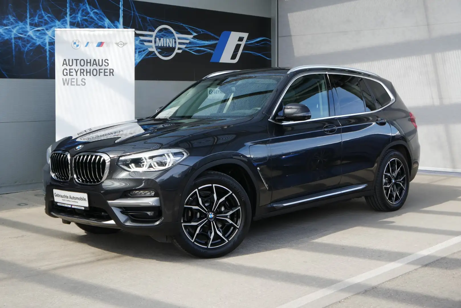 BMW X3 xDrive30e *Sitzlüftung/AHK/H&K Sound/360°/HUD/DA-Plus/Luxury Line* Grau - 1