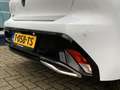 Peugeot 308 GT Elektrisch 54kWh 156pk | Stoel en stuurwiel ver Wit - thumbnail 17