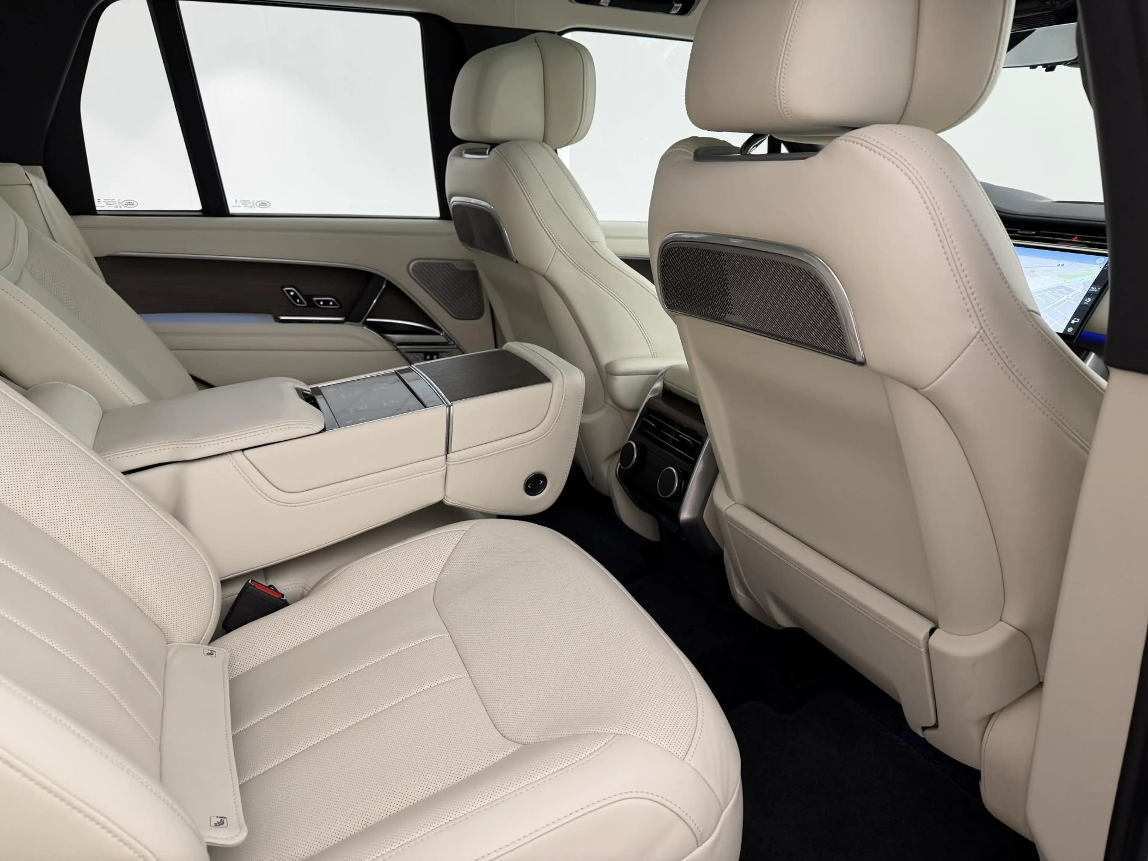 Land Rover Range Rover P550e Autobiography | Massage | Panoramadak | HUD — photo 9