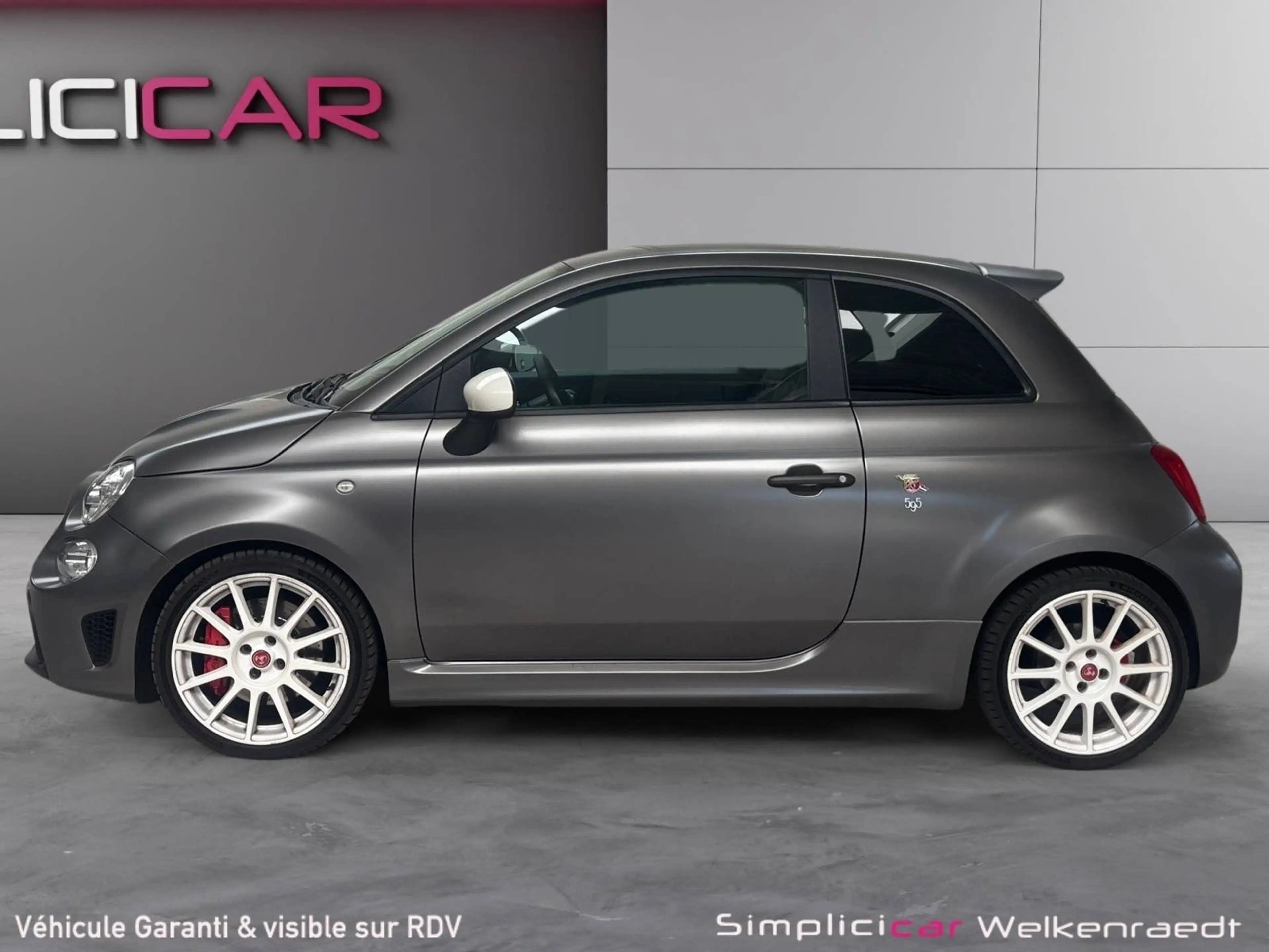 Abarth 595 595 Esseesse-LIGNE  AKRAPOVIC-SIÈGES BAQUETS — photo 4