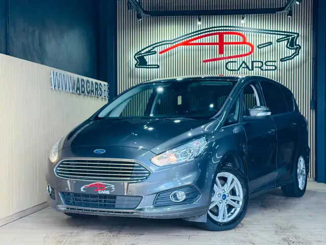 Ford S-Max 2.0 TDCi * 7 PLACES * GARANTIE 12 MOIS *