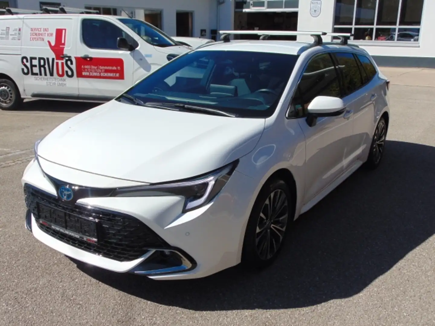 Toyota Corolla Corolla 1,8l Hybrid Weiß - 1