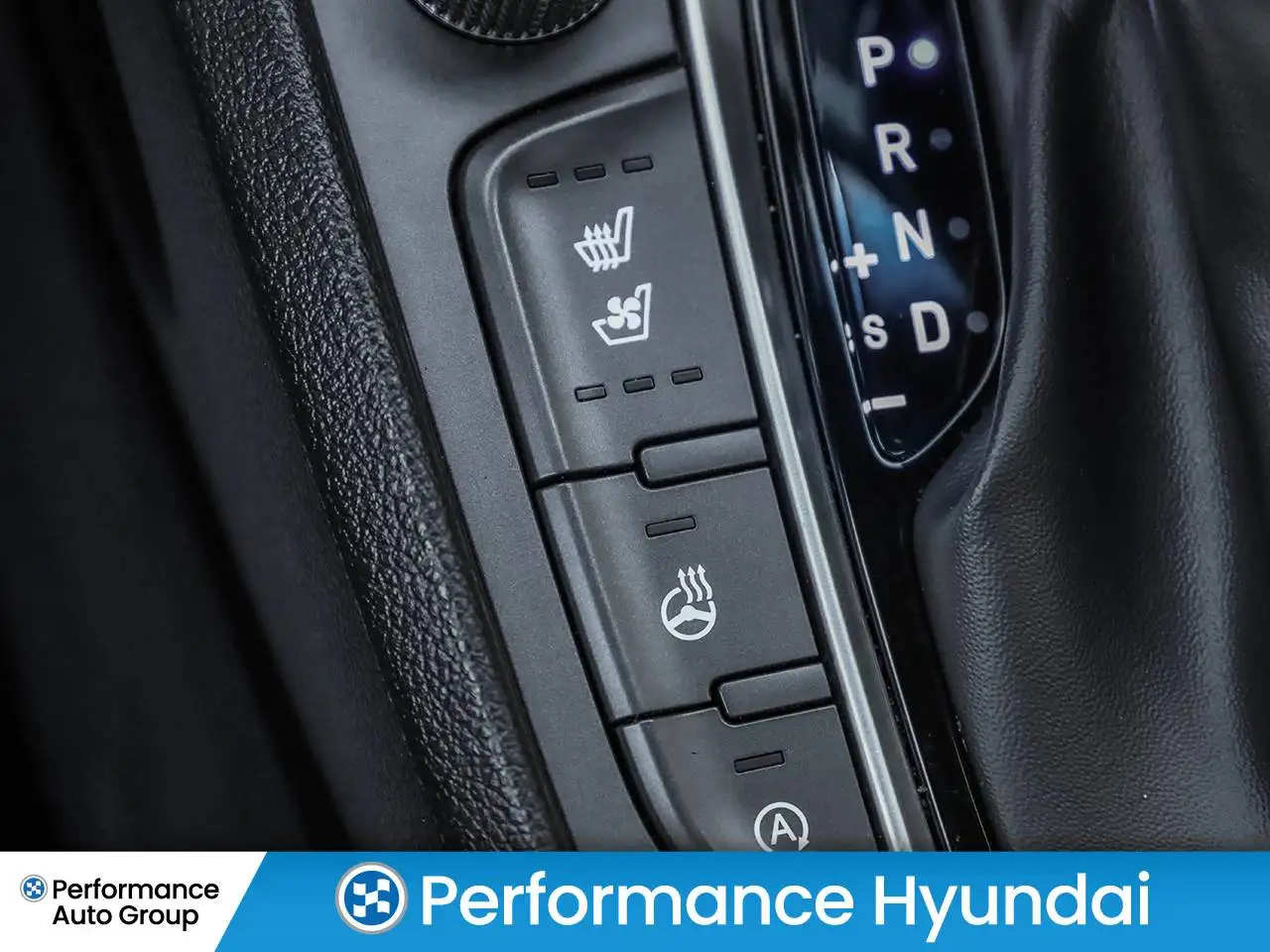 Hyundai KONA photo Hyundai KONA