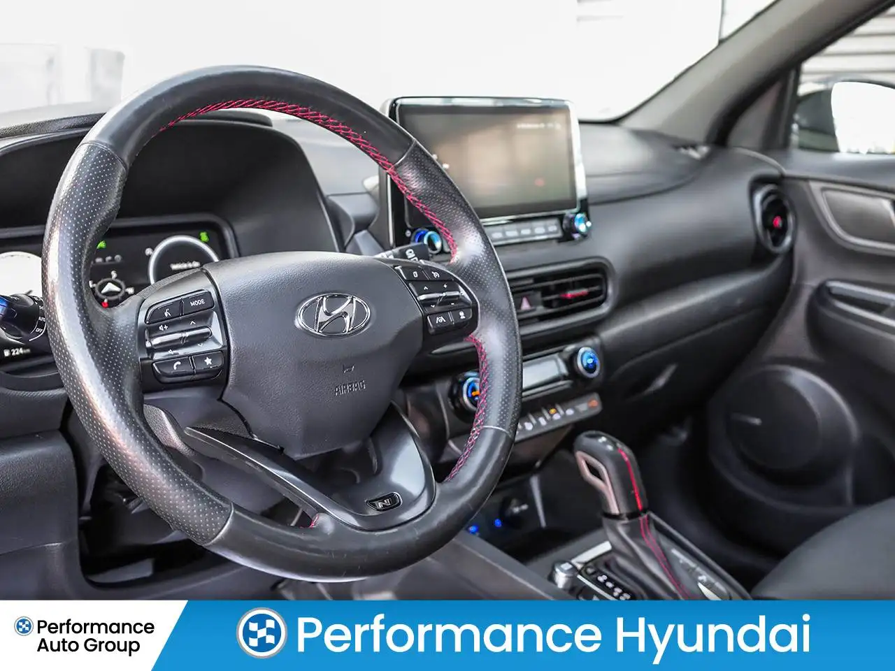 Hyundai KONA photo Hyundai KONA