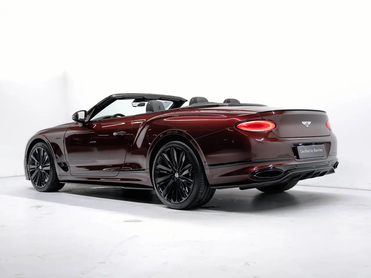 Bentley Continental GTC 2023