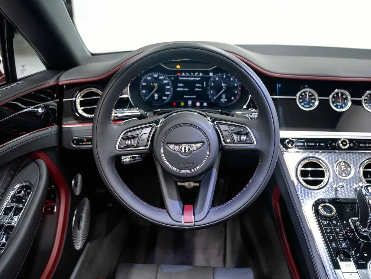 Bentley Continental GTC 2023 — фото 11