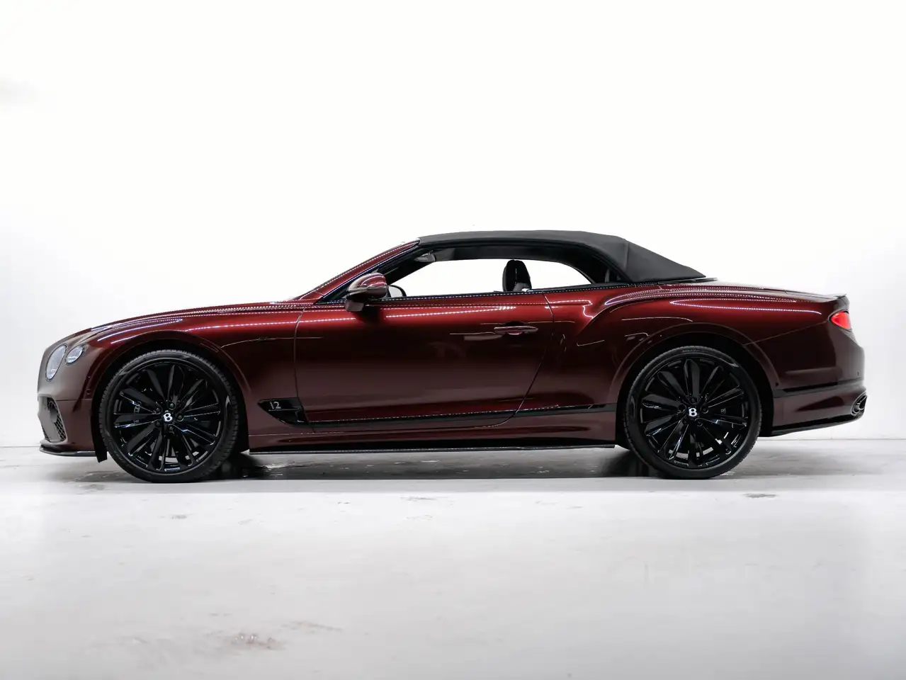 Bentley Continental GTC 2023