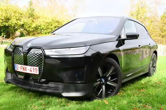 BMW iX iX 76.6 kWh xDrive40