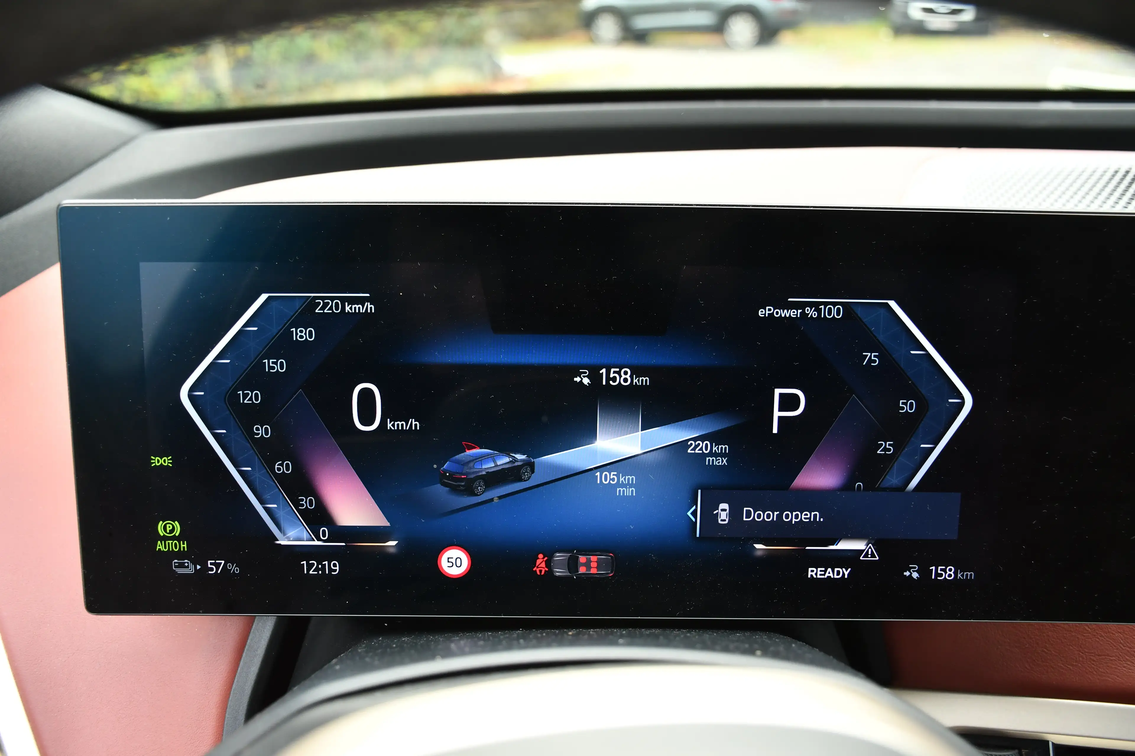 BMW iX iX 76.6 kWh xDrive40 — photo 3