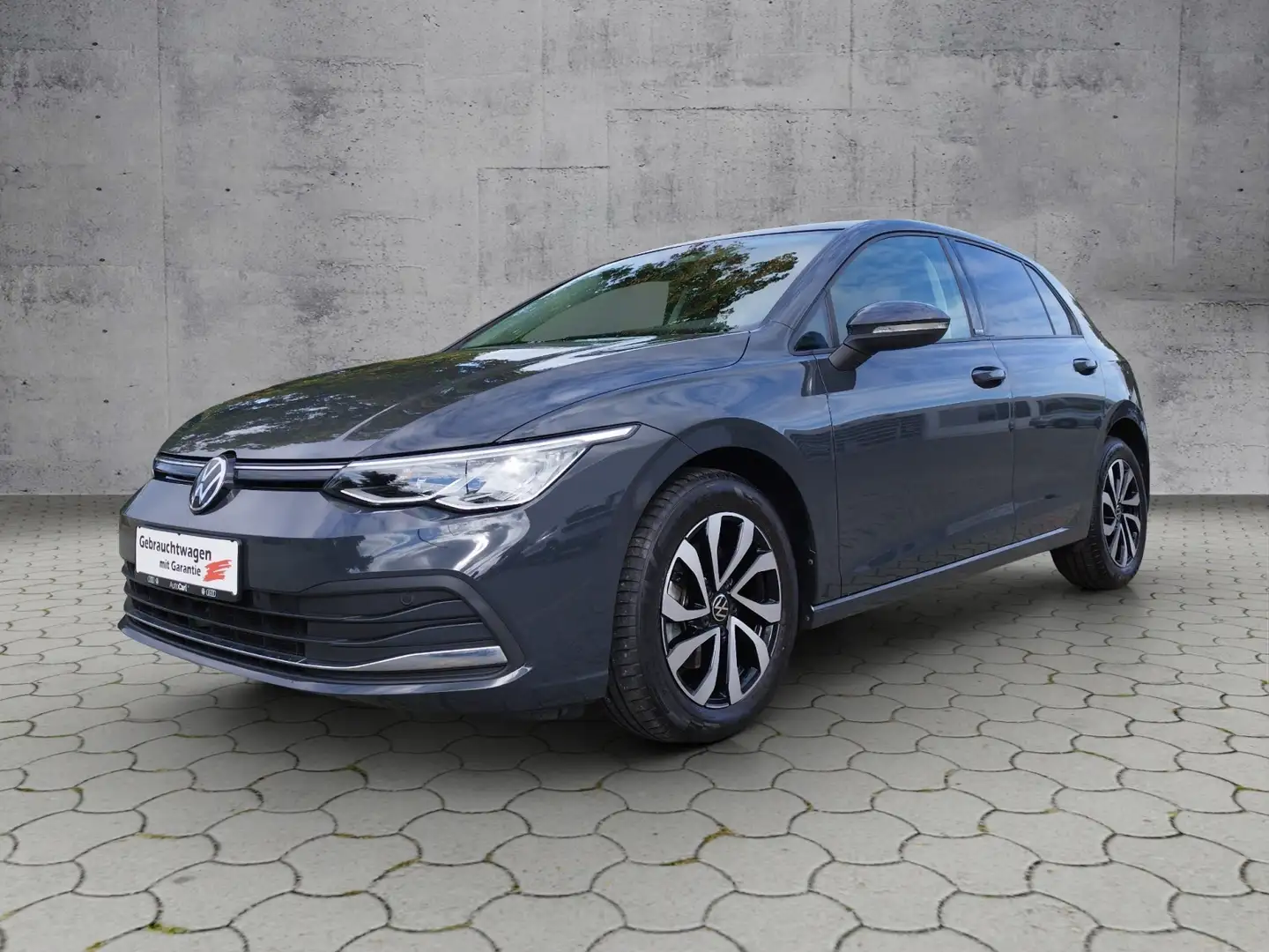 Volkswagen Golf VIII Active 2.0 TDI DSG NAV/ACC/PANO KLIMA LED NA Grau - 2