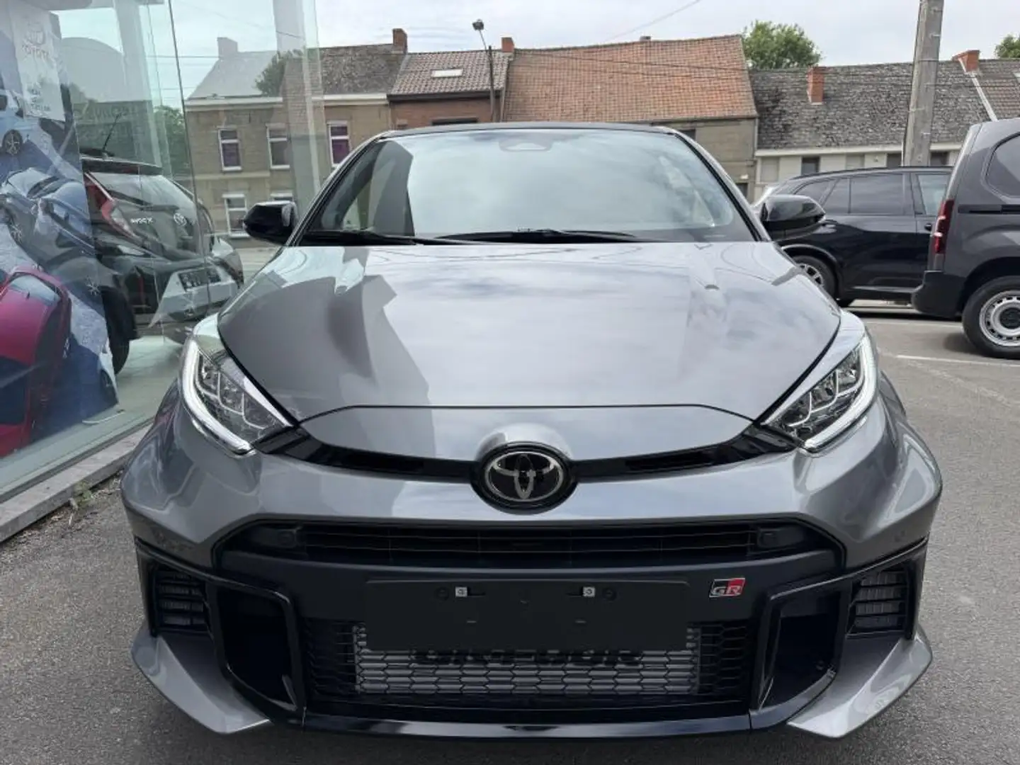 Toyota Yaris GR Yaris AUT 280CV PREMIUM PAC Grijs - 2