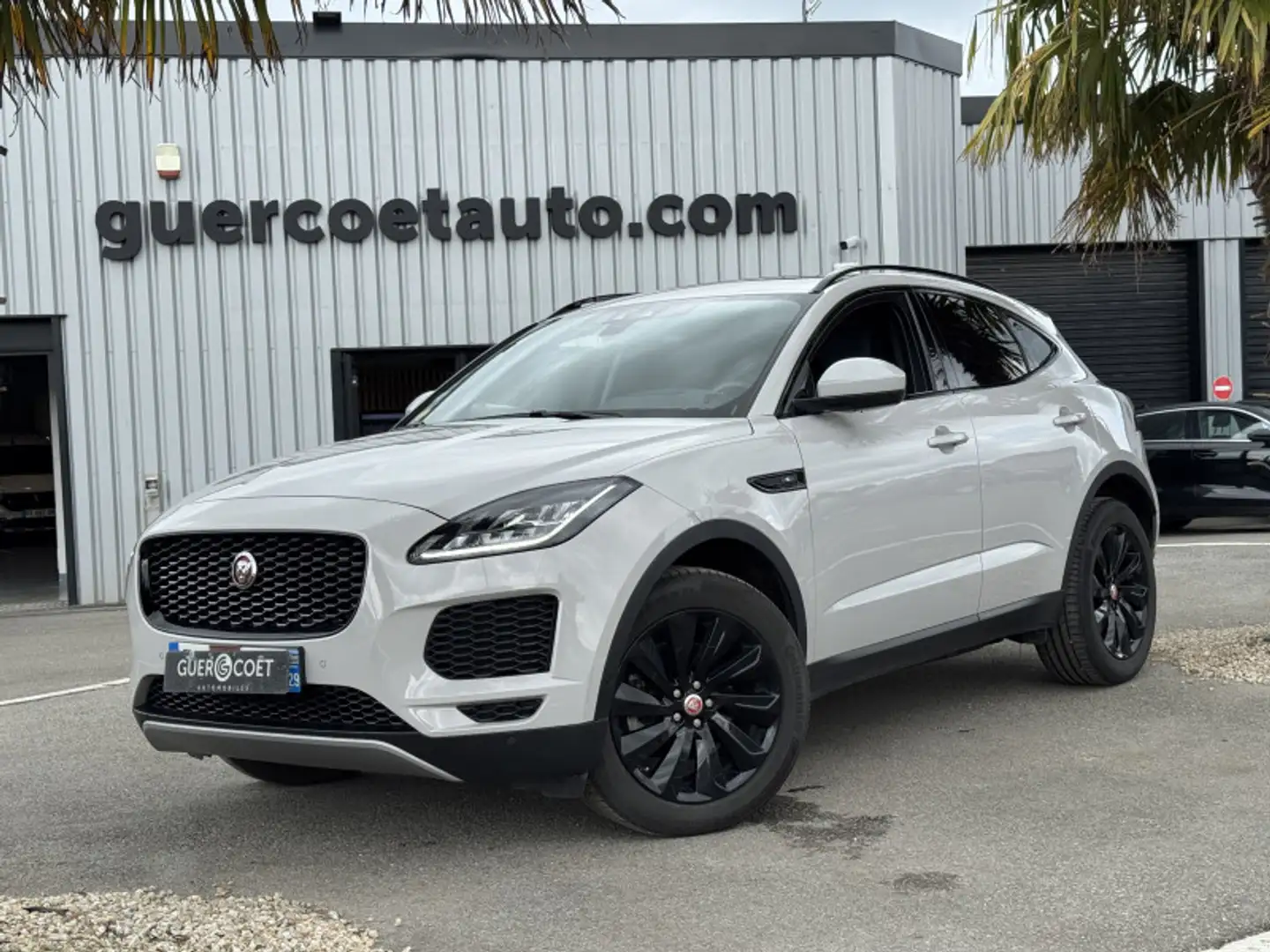 Jaguar E-Pace 2.0D 180CH S AWD BVA9 Grijs - 2