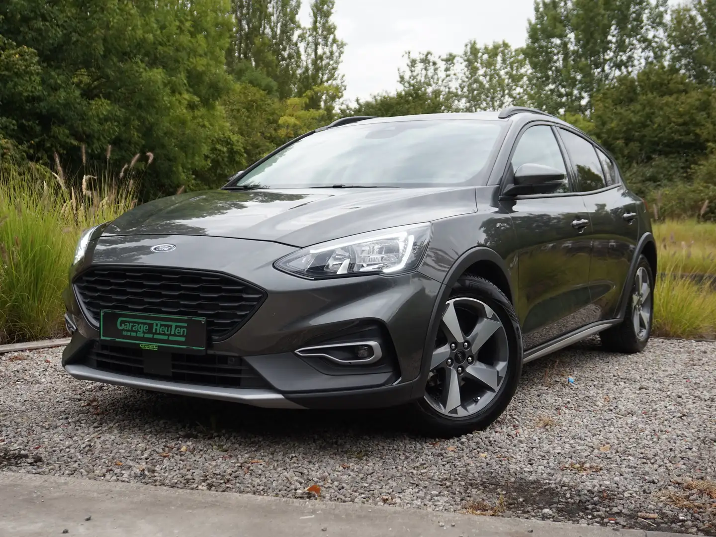 Ford Focus Focus 1.0 EcoBoost Automaat. ACTIVE X Gris - 1