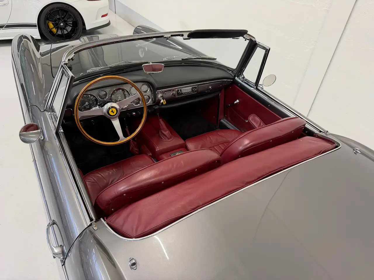 Ferrari 250 GT Pininfarina Cabriolet series II, foto 4