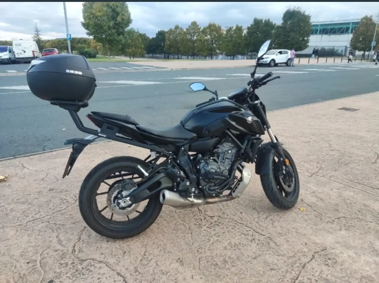 Yamaha MT-07 Negro - 2