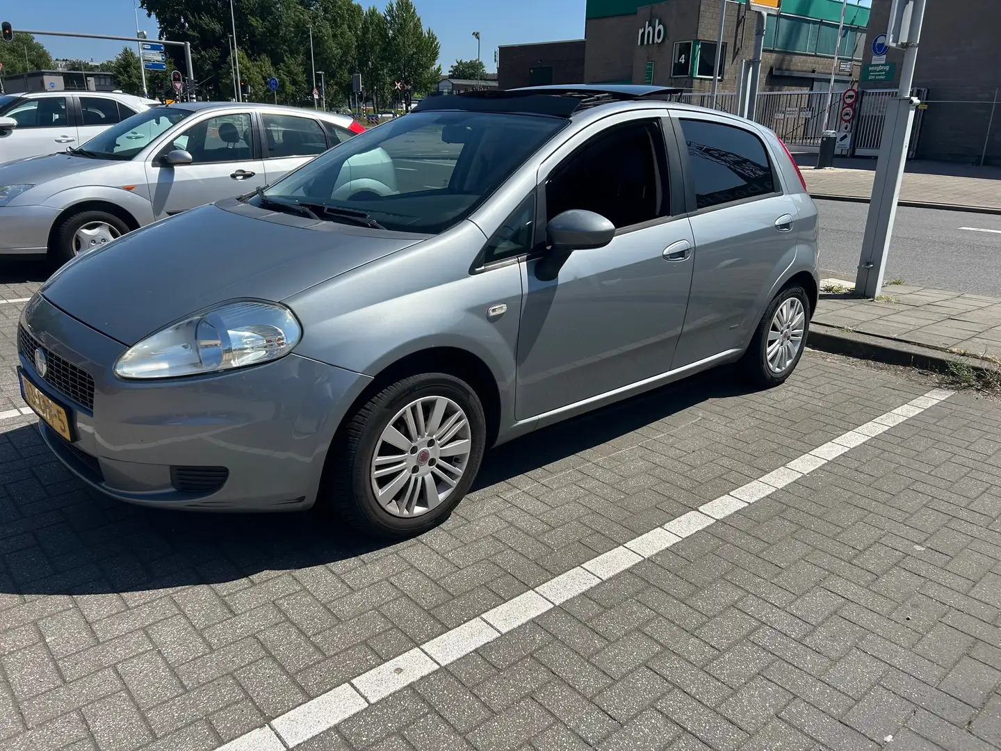 Fiat Grande Punto 1.4 Blauw - 1
