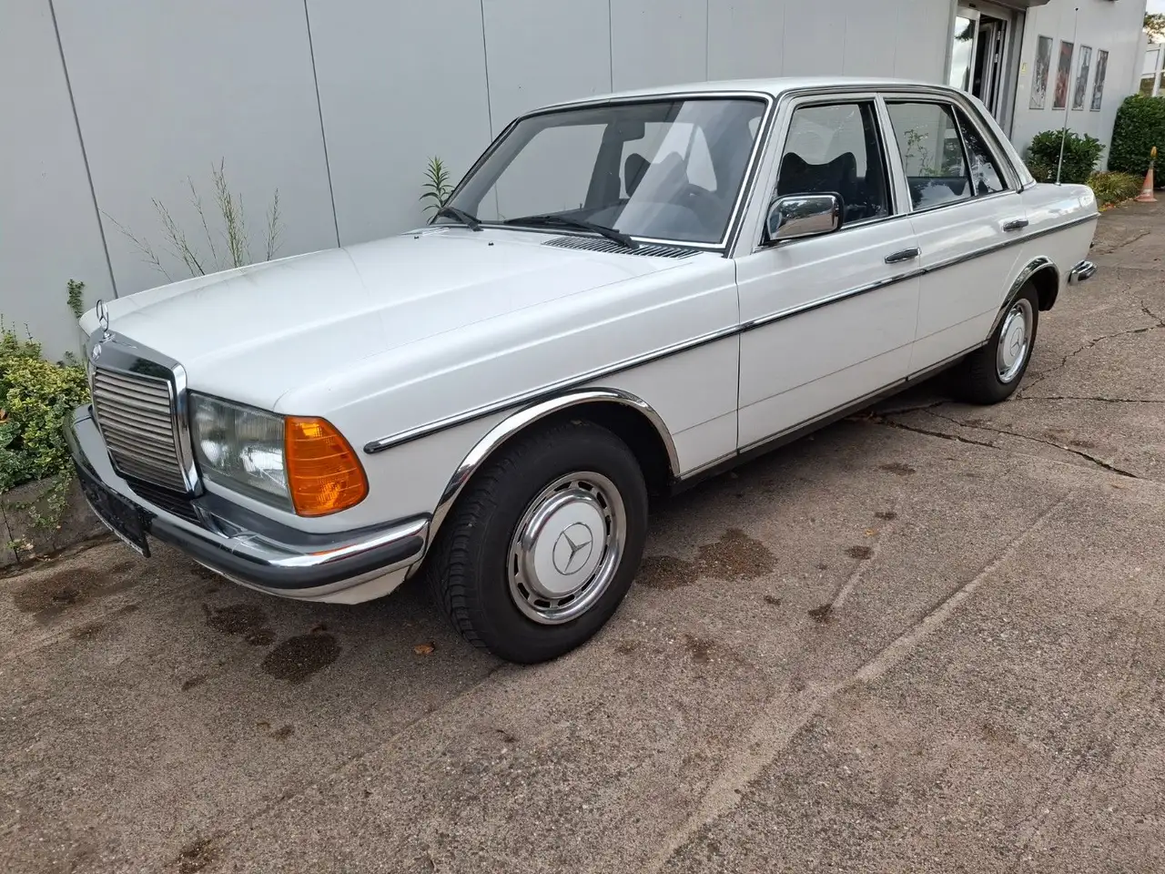 Mercedes-Benz 280 E 1. Hand guter Zustand, foto 3