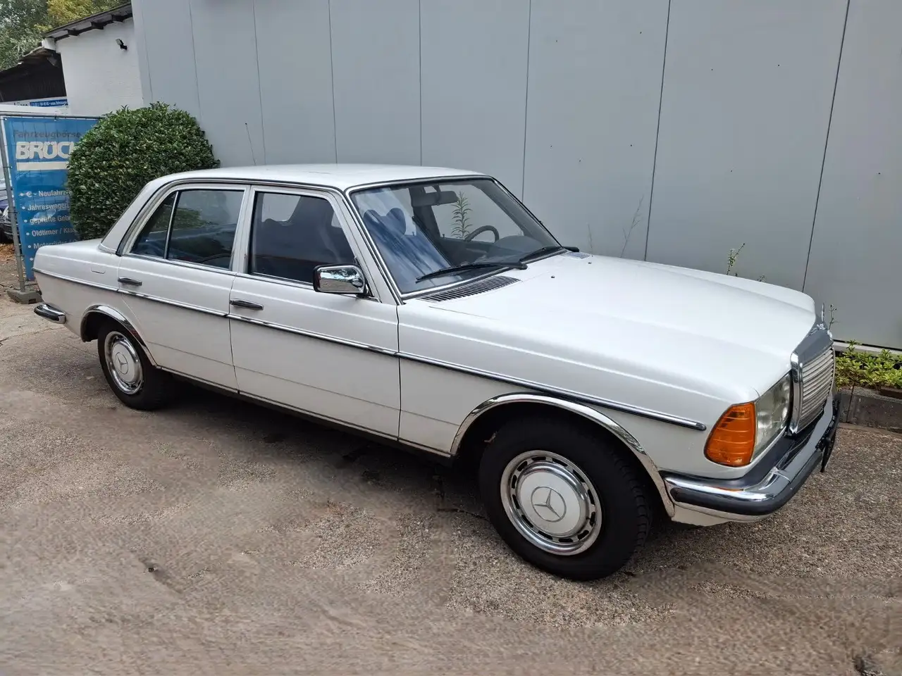 Mercedes-Benz 280 E 1. Hand guter Zustand, foto 1