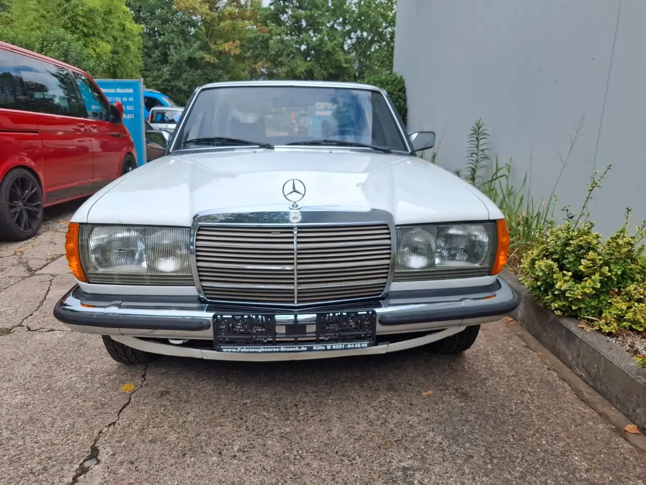 Mercedes-Benz 280 E 1. Hand guter Zustand, foto 11