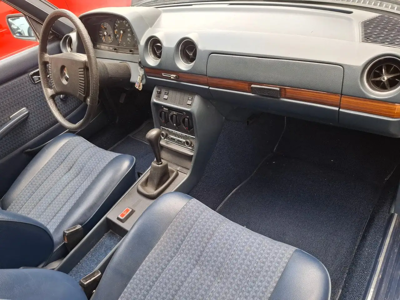 Mercedes-Benz 280 E 1. Hand guter Zustand, foto 6