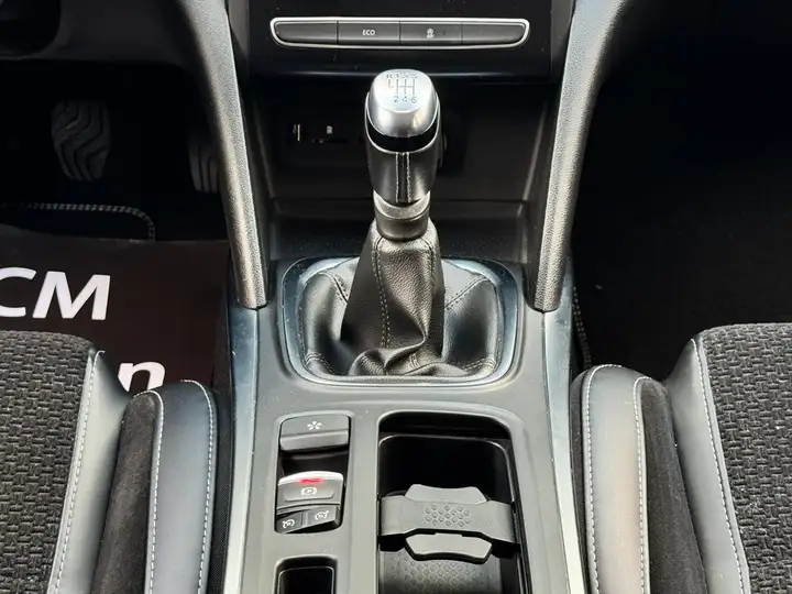 Renault Mégane 2018, foto 25