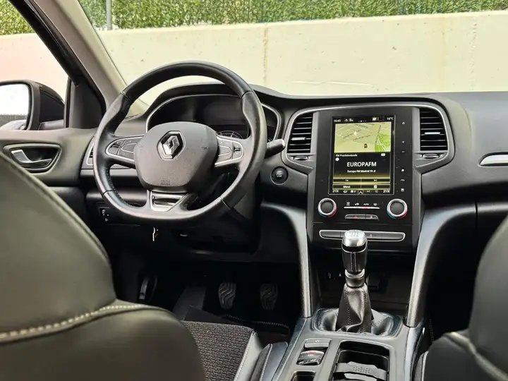 Renault Mégane 2018, foto 23