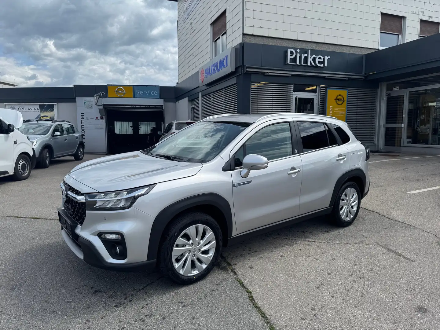 Suzuki S-Cross Shine Allgrip Silber - 2