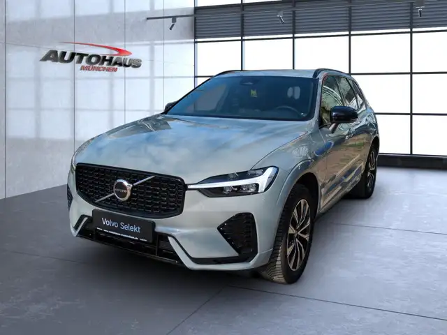 Volvo XC60 view 3