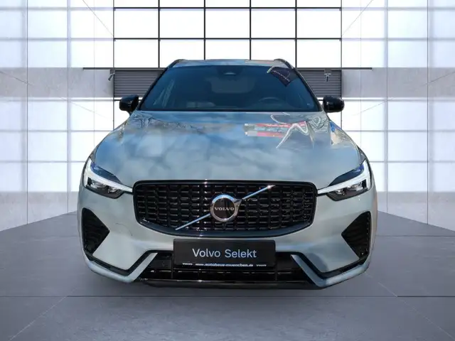 Volvo XC60 view 9