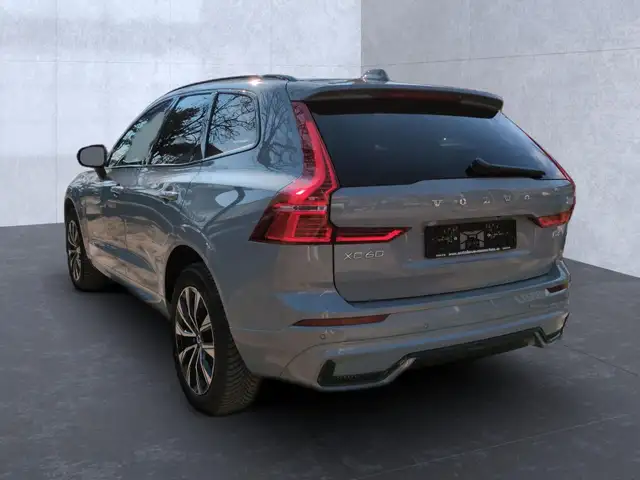 Volvo XC60 view 5