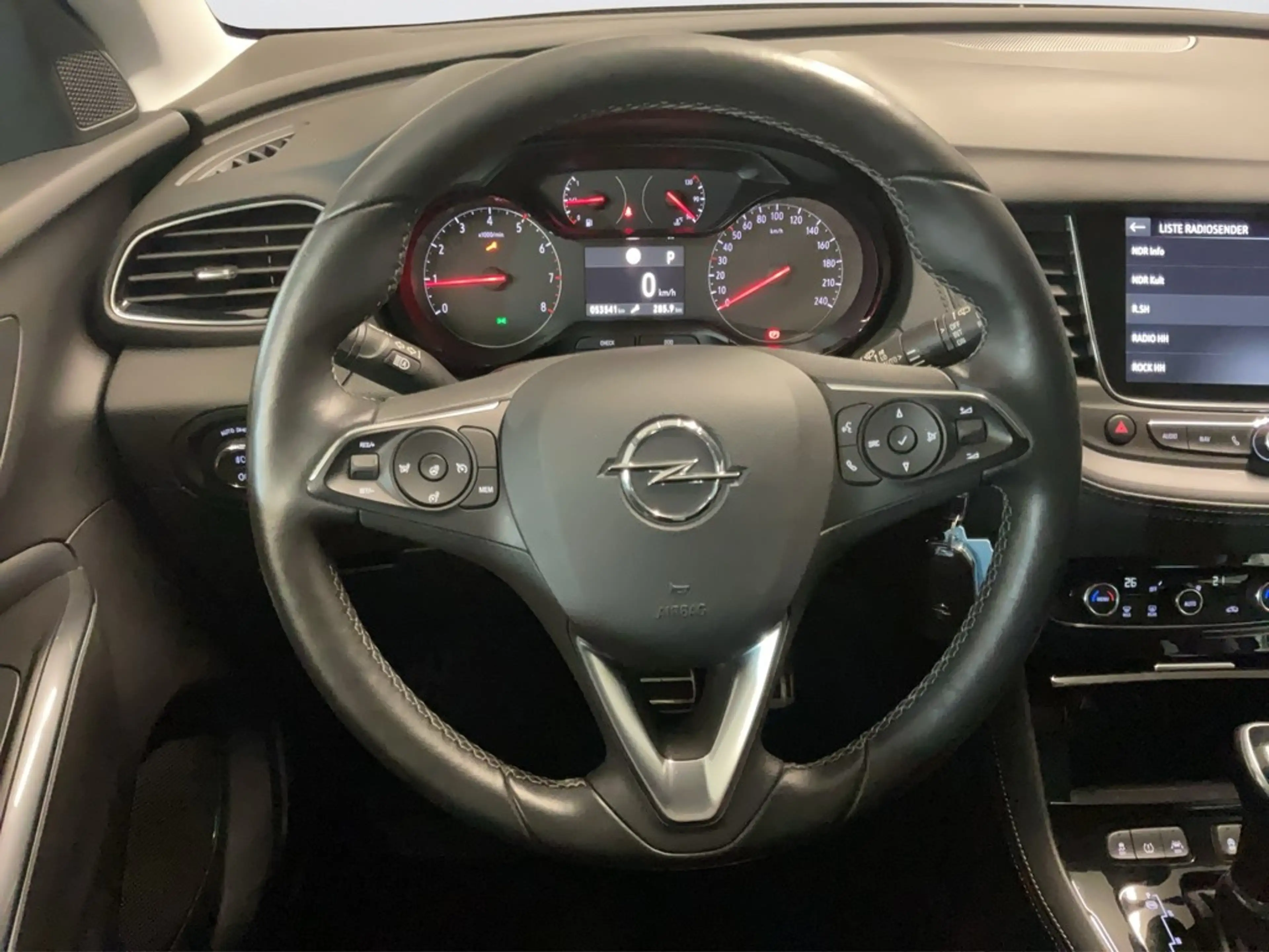 Opel Grandland X Grandland (X) 1.2 l Turbo/ RFK/ LED 120 Jahre — photo 10