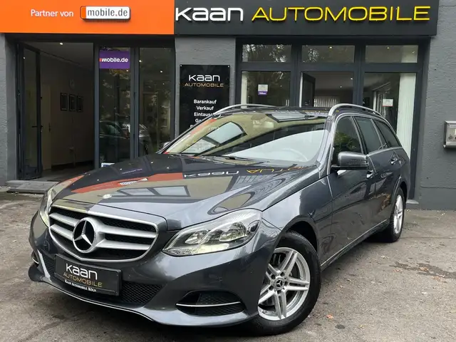 Mercedes-Benz E 250 T Avantgarde/LEDER/NAVI/SHZ/AHK/LUFT/DASH-CAM