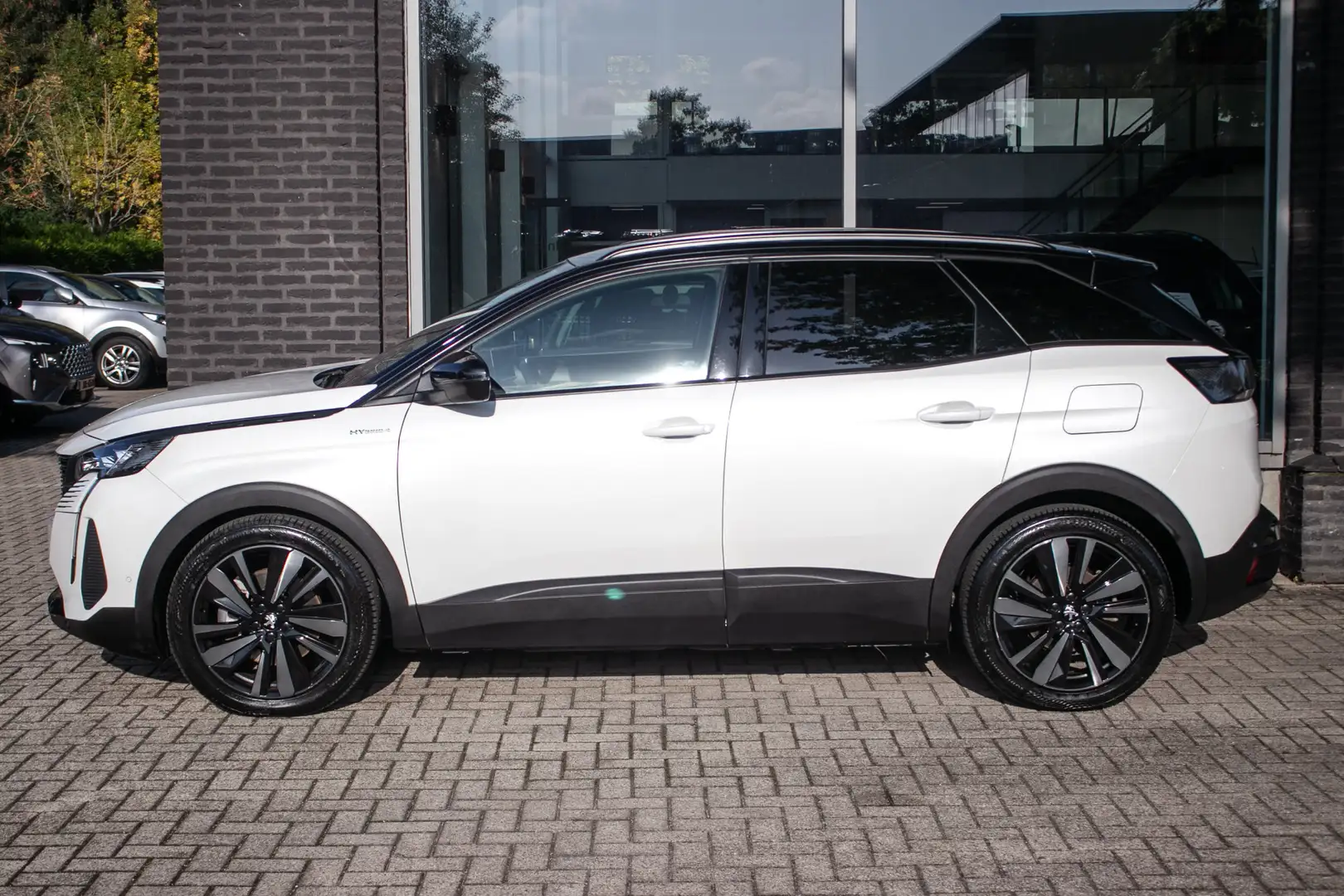 Peugeot 3008 1.6 HYbrid4 300pk GT Pack Business - Lederen bekle Blanc - 2