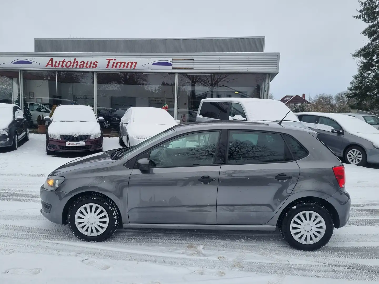 Volkswagen Polo Polo V  5-Türer 1.2 Trendline mit AHK Grau - 2