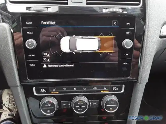 Volkswagen Golf view 9