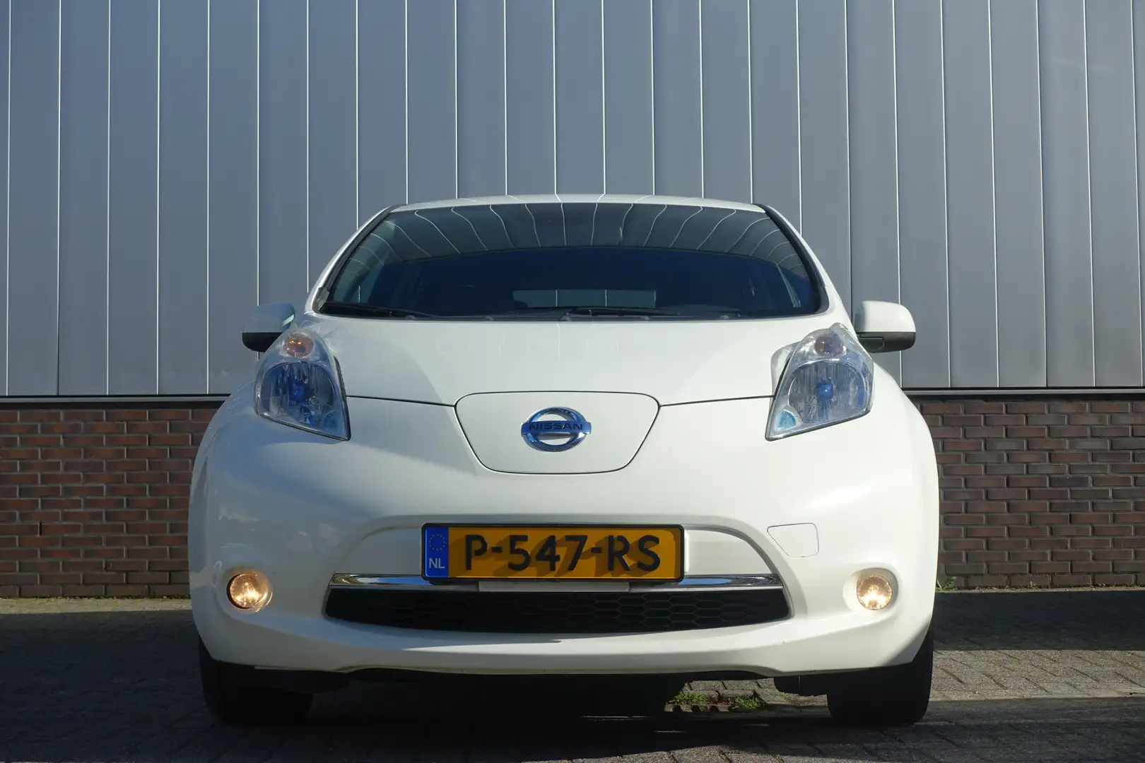 Nissan Leaf Acenta 24 kWh | Navigatie | Cruise-Controle | 6.50 Weiß - 2