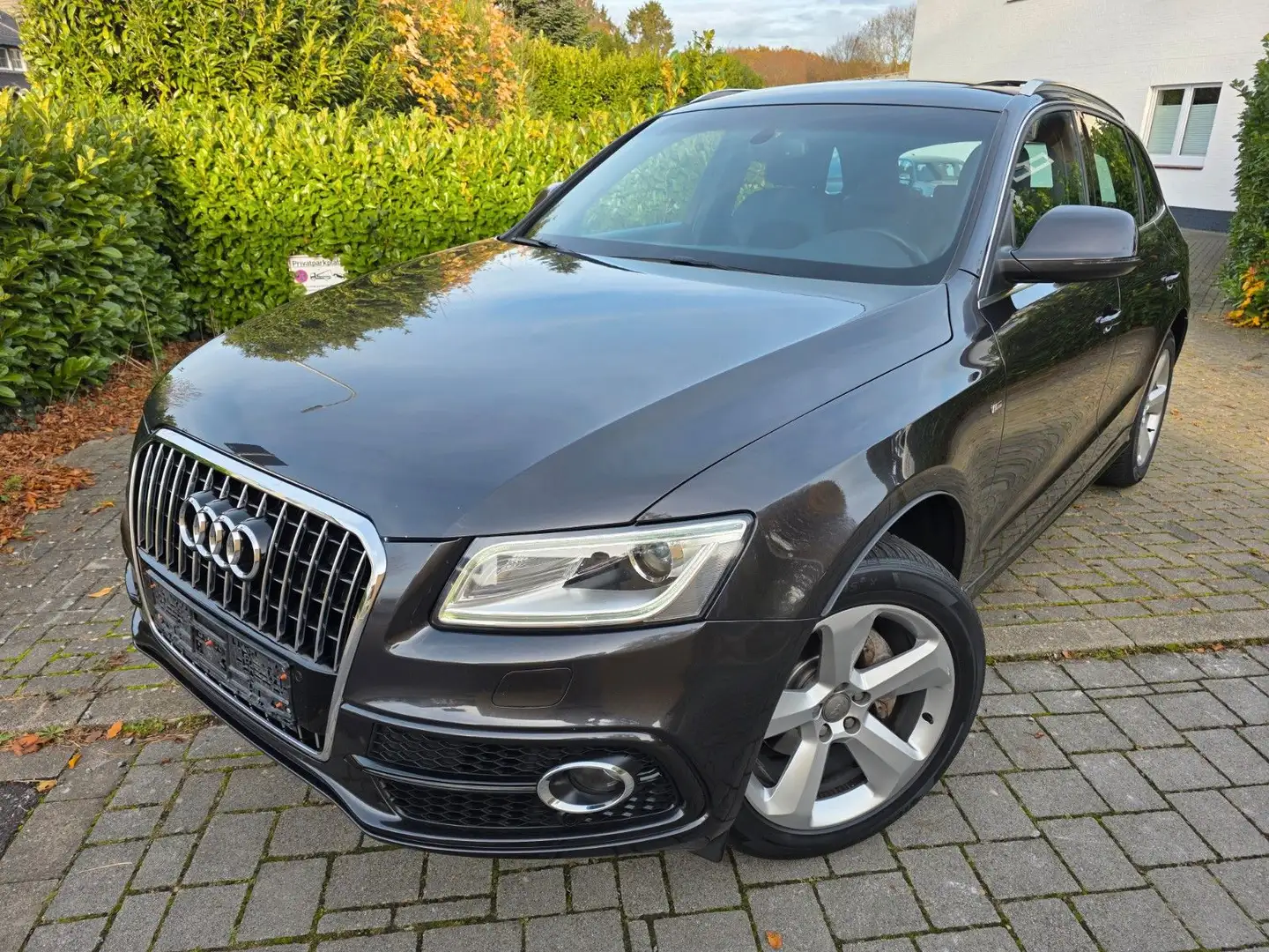 Audi Q5 S-Line 2.0 TFSI 165 kW Quattro Grau - 1