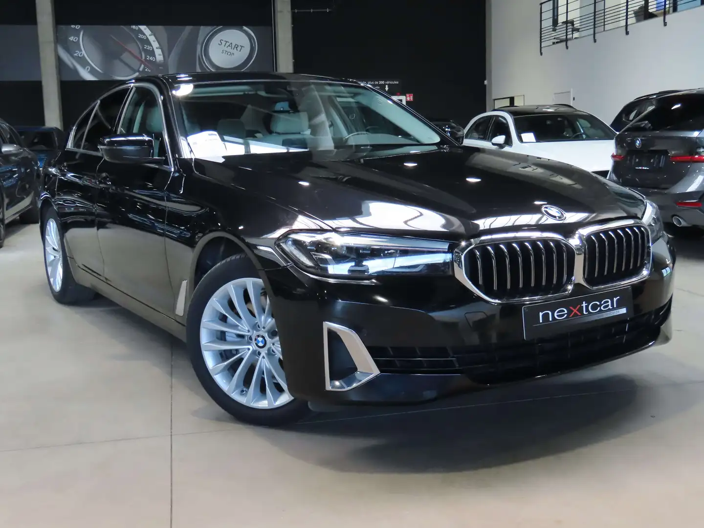 BMW 518 dA Berline Luxury LED-NAVI PRO-CUIR SPORT-DIGITAL Negru - 2