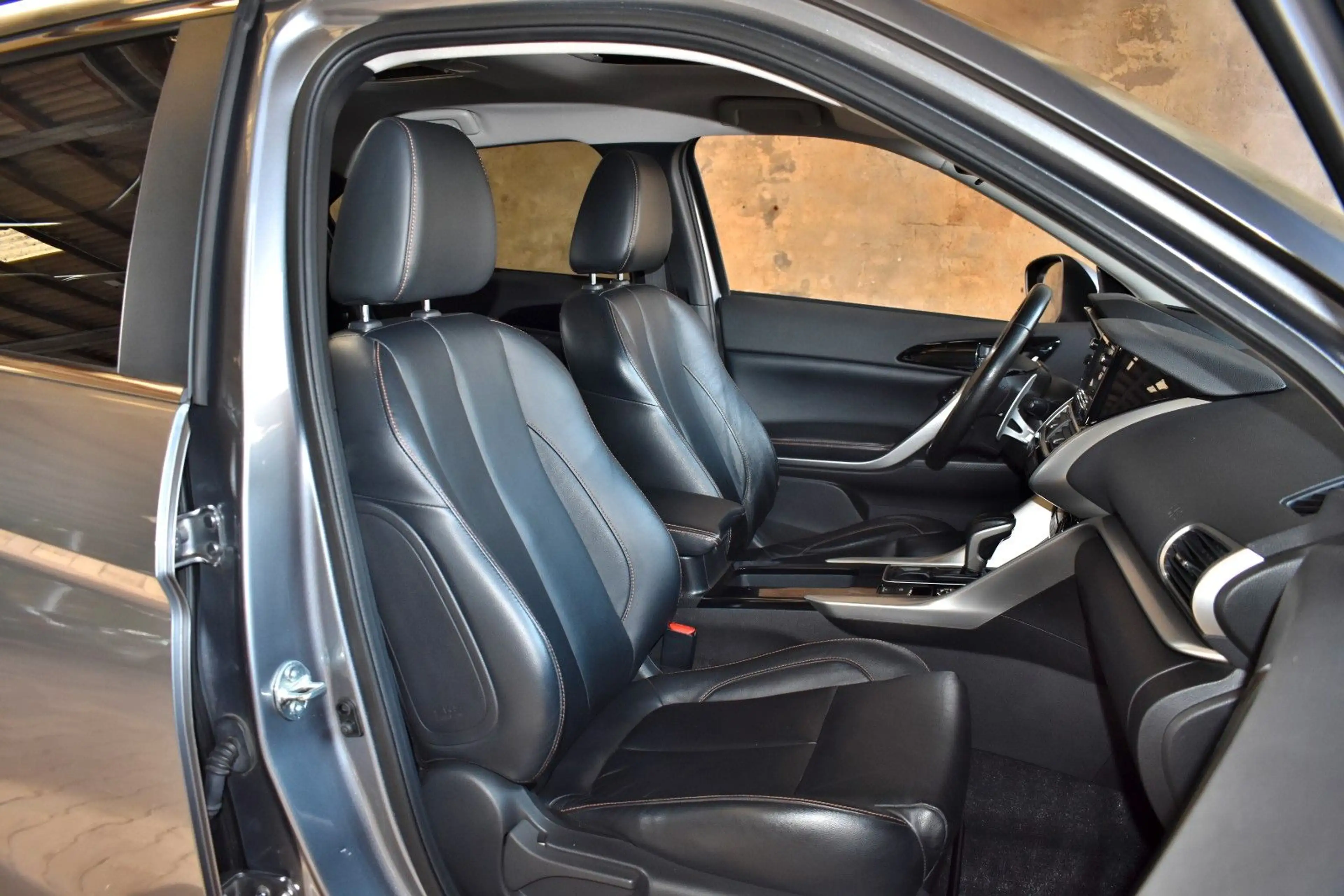 Mitsubishi Eclipse Cross TOP 4WD 360° LEDER LED PANO NAVI — photo 13